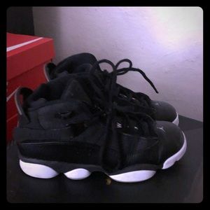 Kids Jordan Retro 6 Rings.